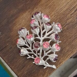 Sarah Coventry Brooch